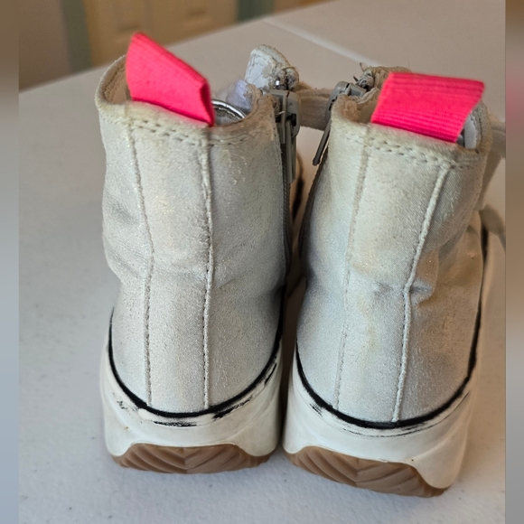 Steve Madden High top shoes for kids size 1 - Picture 3 of 9